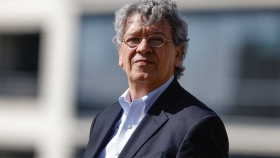 Raúl Katz: “Argentina necesita dos grandes operadores para impulsar la inversión en telecomunicaciones”