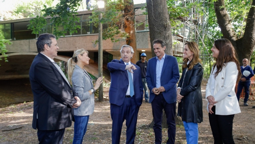 En Mar del Plata, Alberto Fernández y Katopodis recorrieron las obras de restauración de la Casa sobre el Arroyo