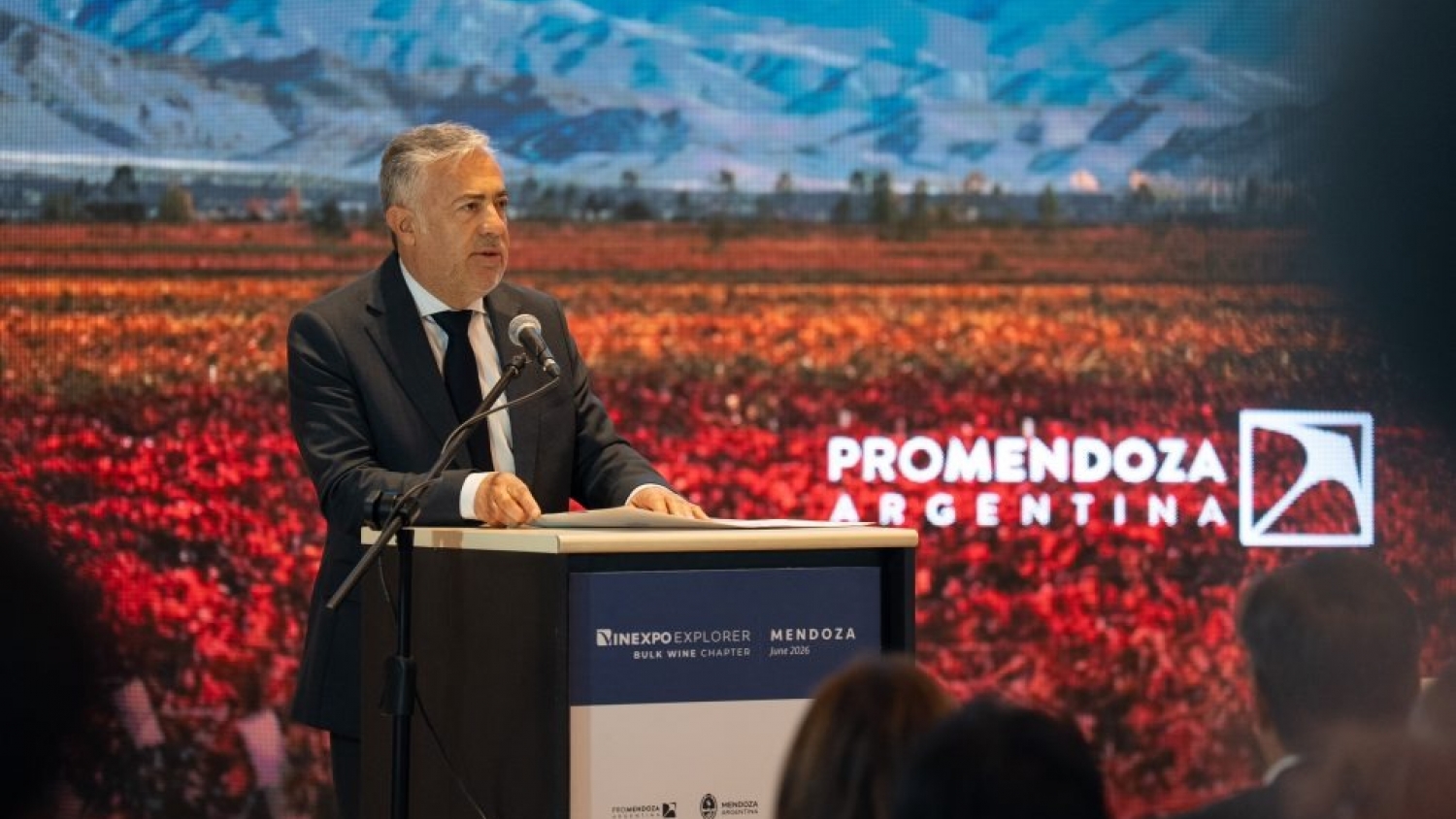Cornejo abrió Vinexpo Explorer y apuntó a más exportaciones de vino