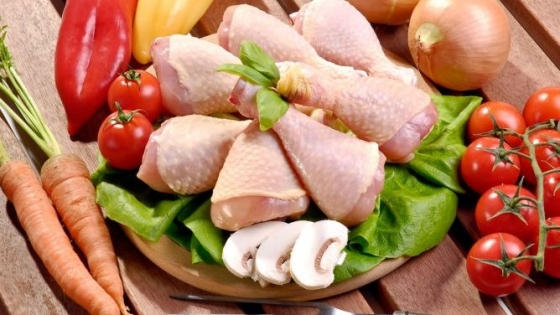 La carne de pollo es importante para mantener una alimentación saludable