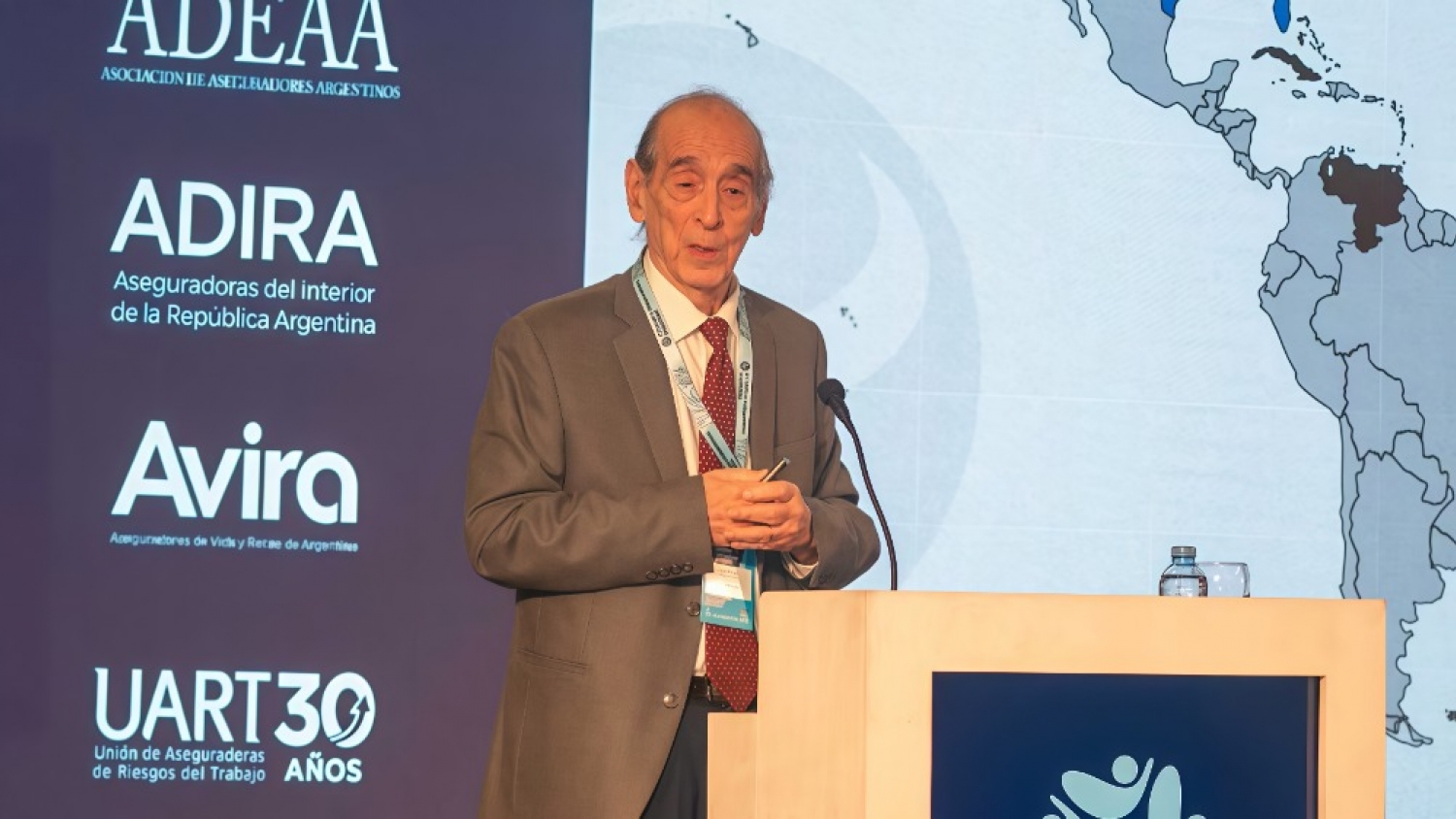 Arriazu ve oportunidades históricas en energía, minería y agro