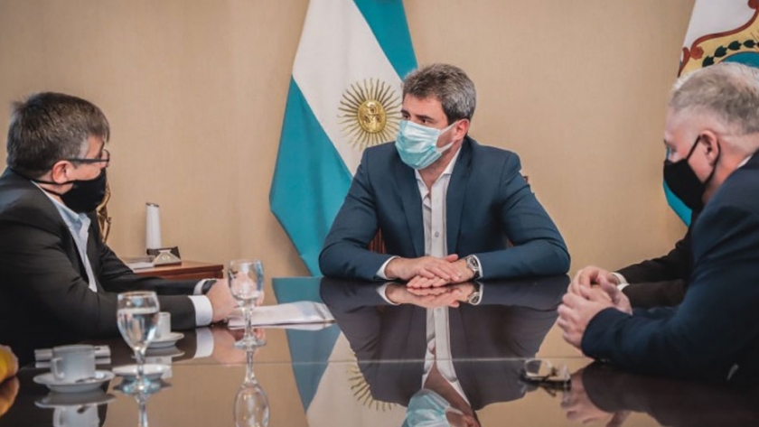 Presentaron a Uñac una app que beneficiará al comercio sanjuanino