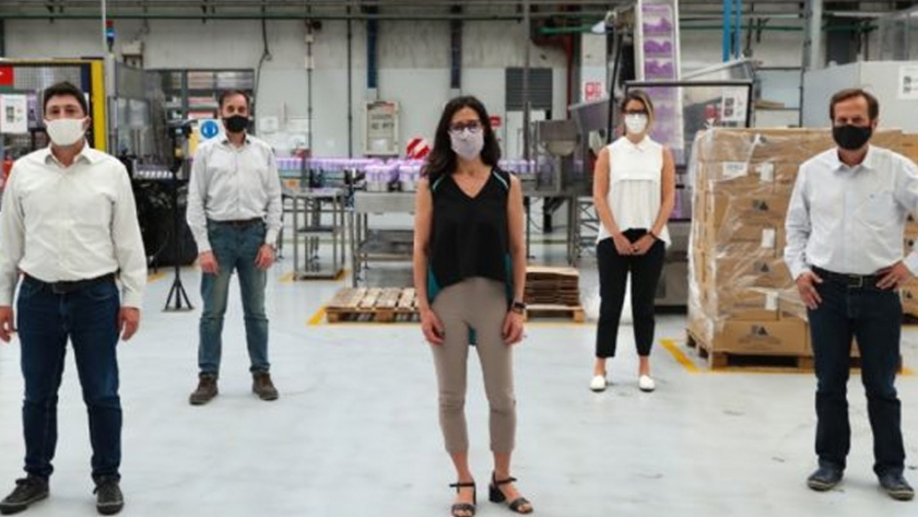 Español: "La salida de los Precios Máximos será progresiva, administrada y ordenada en beneficio de consumidores y empresas"