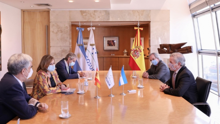 Solá recibió a la vicecanciller de España, Cristina Gallach Figueras