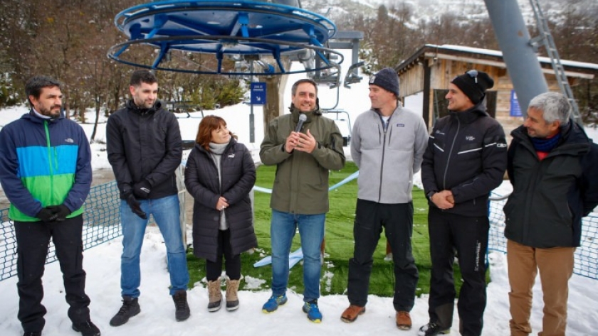 Cabandié inauguró la temporada de invierno en Lago Hermoso