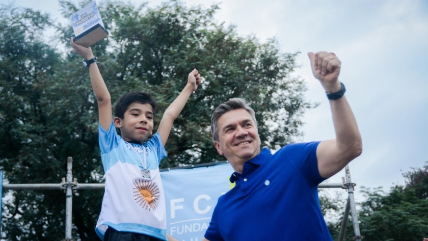 El gobernador Zdero acompañó hoy la 11º Maratón Convivencia 2024