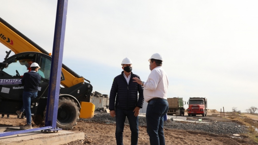 Perotti: “Es un compromiso asumido garantizar la provisión de agua”