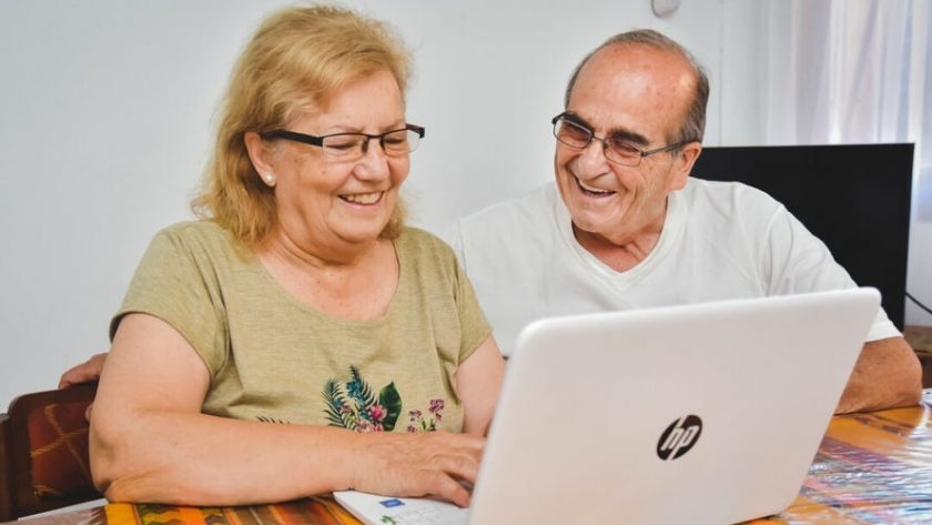 Comienza un nuevo semestre del Programa de Educación para Adultos Mayores en la UNNOBA