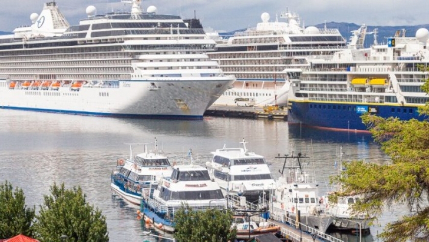 Concluyó una exitosa temporada de cruceros y cerca de 60 mil personas pasaron por el puerto de Ushuaia