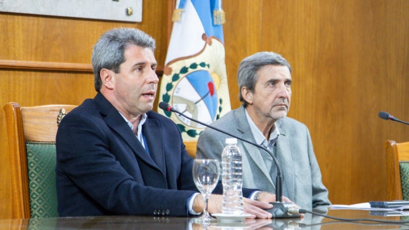 El Gobernador participó en la presentación de la Mesa Nacional sobre Minería Abierta a la Comunidad