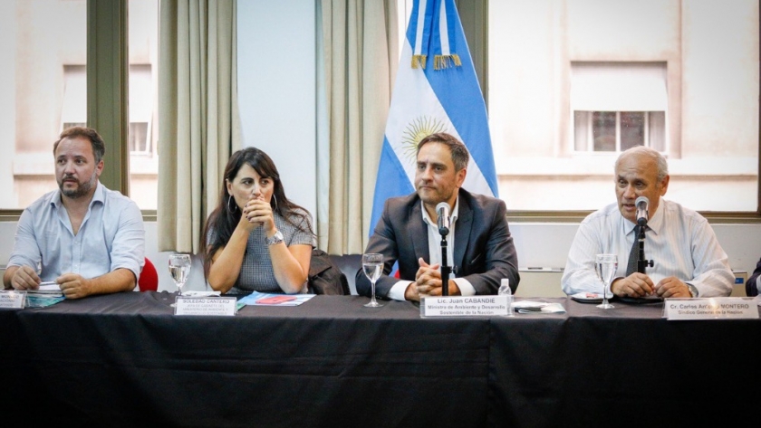Cabandié disertó sobre la implementación de la ley de bosques nativos en un encuentro de la SIGEN