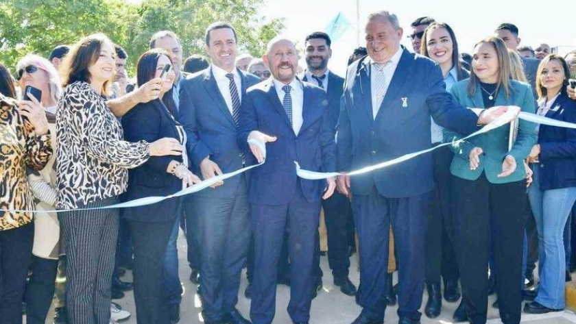 El Gobernador cerró la jornada inaugurando más obras en Pirané