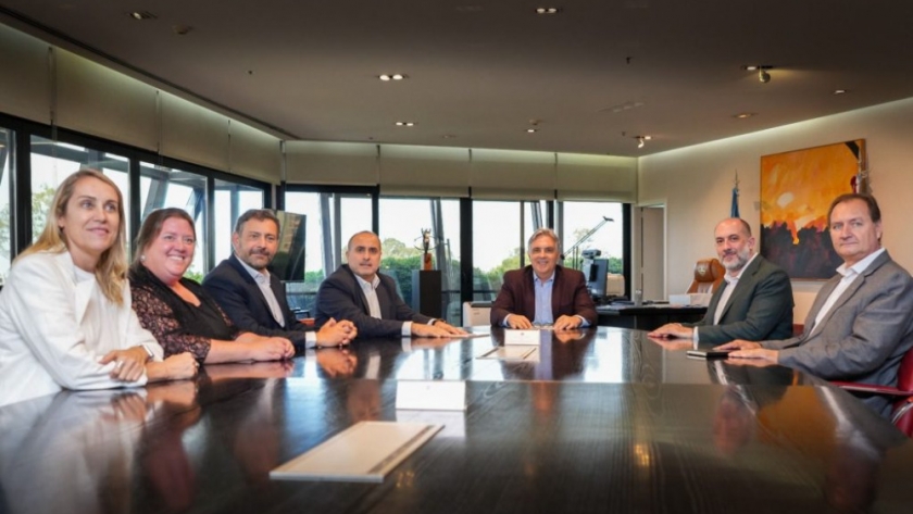 Llaryora recibió al nuevo CEO de Holcim Argentina, Pablo Bittar