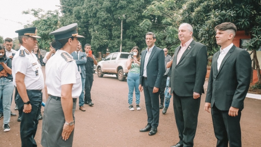 Passalacqua participó en el acto de traspaso de autoridades de las fuerzas de seguridad de Misiones
