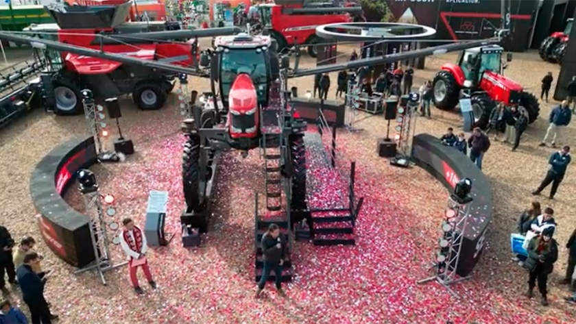 Massey presentó su nueva pulverizadora en Agroactiva