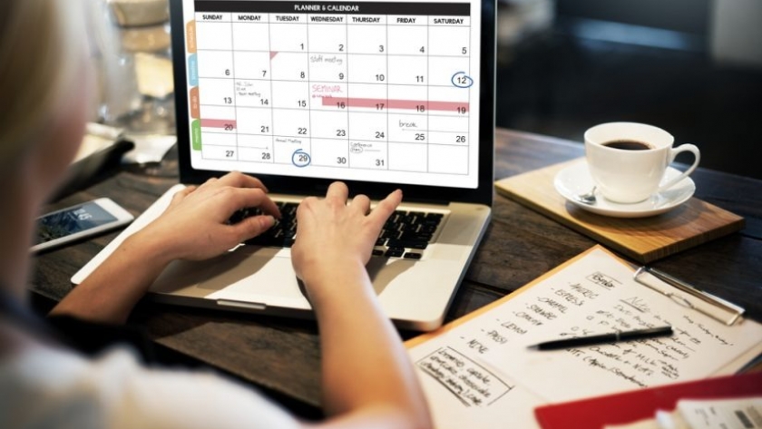 Optimizando la productividad diaria: La importancia de organizar tu calendario de trabajo