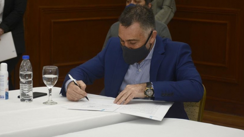 Álvarez: "Cueva de las Manos es oficialmente de todos los santacruceños y las santacruceñas"