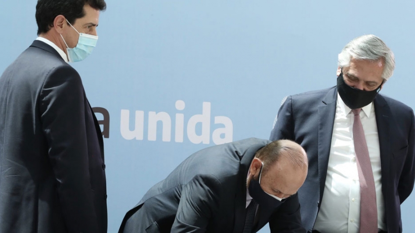 Gildo Insfrán se sumó a los gobernadores que suscribieron el Consenso Fiscal 2021
