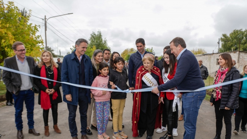 Katopodis visitó departamentos de Mendoza para inaugurar y recorrer obras