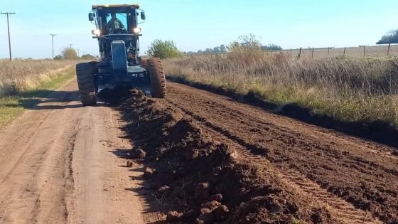 Nueva Motoniveladora: Una Inversión Millonaria que Transforma los Caminos Rurales de Nuestro Partido