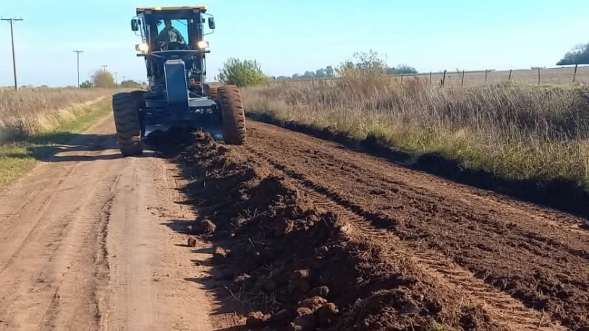 Nueva Motoniveladora: Una Inversión Millonaria que Transforma los Caminos Rurales de Nuestro Partido