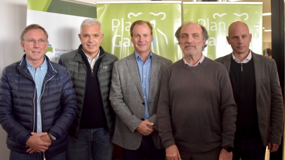 Entre Ríos: Julián Domínguez y Gustavo Bordet lanzaron el Plan GanAr en la provincia y encabezaron una jornada con productores avícolas