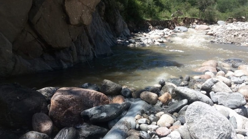 Habilitan el servicio de agua para El Rodeo