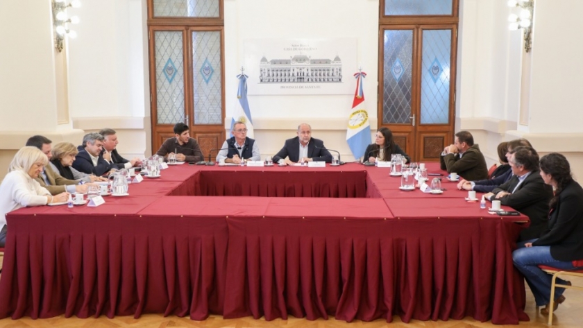 El Gobernador Omar Perotti se reunió con la Mesa de Enlace provincial
