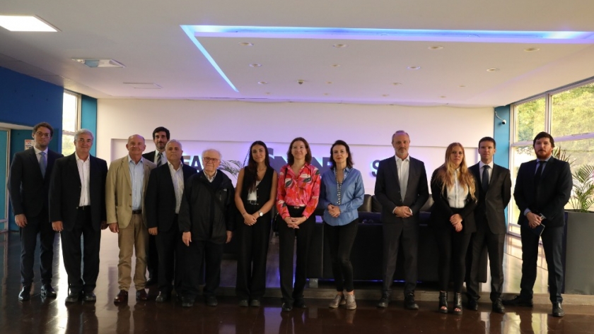 La Canciller Mondino visitó el Centro Atómico Ezeiza y se reunió con autoridades de la Comisión Nacional de Energía Atómica (CNEA) y Combustibles Nucleares Argentinos (CONUAR S.A.)