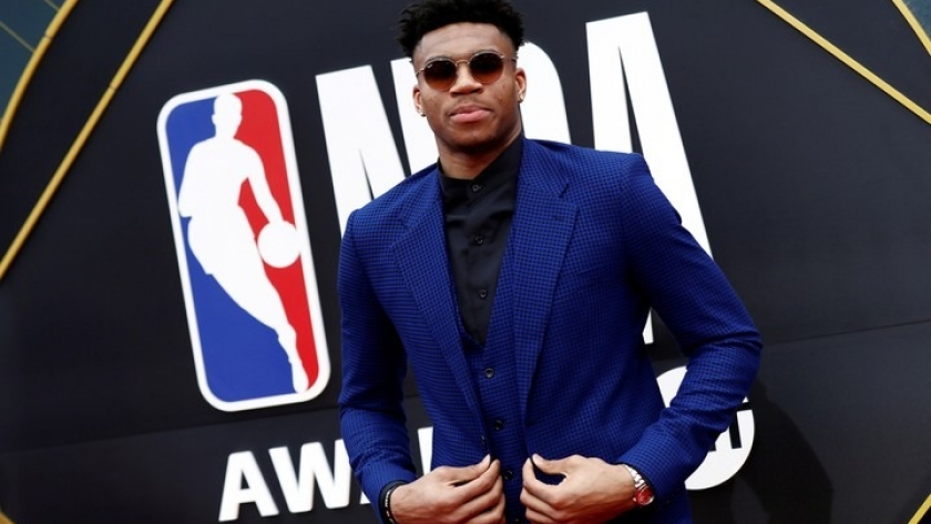 Giannis Antetokounmpo acelera fuera de la cancha y arma un imperio de inversiones globales