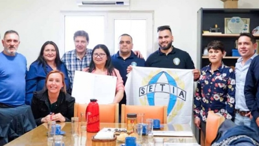 Melella se reunió con representantes gremiales del sector textil de la provincia