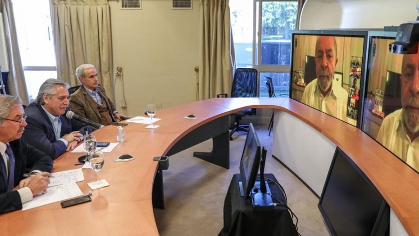 El Presidente mantuvo una videoconferencia con miembros del Grupo de Puebla