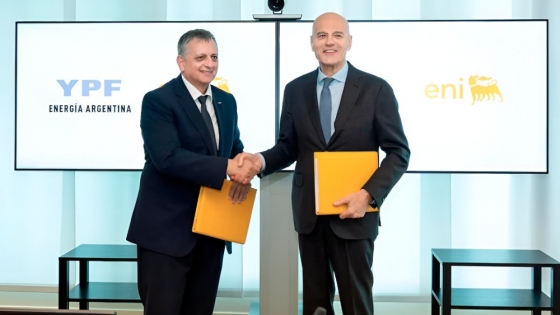 YPF y ENI sellan una alianza estratégica para exportar GNL por USD 100.000 millones en 20 años