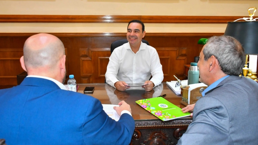 Valdés firmó decreto para el embarcadero que unirá Bella Vista con Villa Ocampo