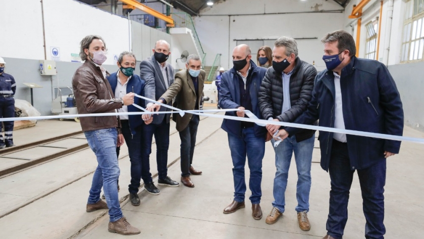 Guerrera y Cafiero en la reinauguración de los talleres ferroviarios de San Cristóbal: “Venimos a abrir ramales, puertos y definir una estrategia de modernización de la Argentina”