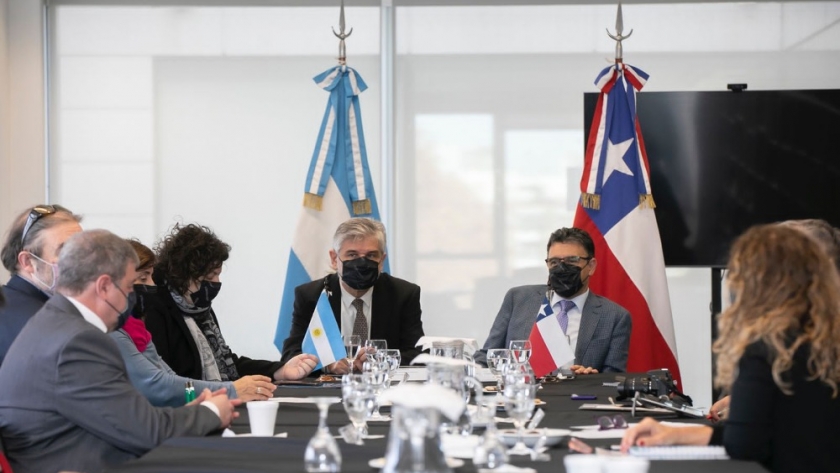 Argentina y Chile profundizan lazos de cooperación en ciencia