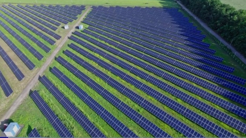 Alquiler de campos para energía solar impulsa el mercado agrícola en EE.UU.