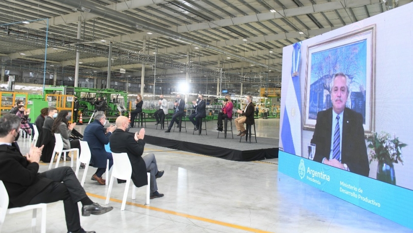 El Presidente destacó que con mayor consumo “van a ganar los empresarios que invierten, los trabajadores y los consumidores”