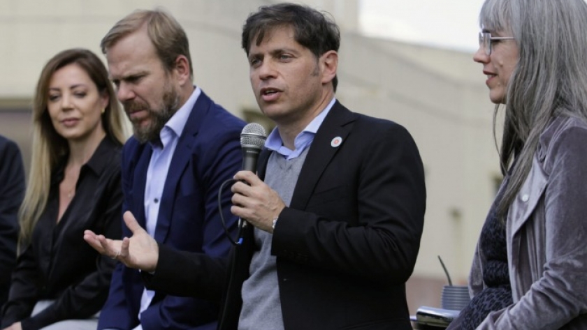 Kicillof recorrió los avances de las obras de construcción del Reactor Nuclear Multipropósito RA-10