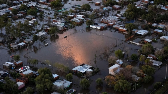 Campana aún sufre las secuelas del temporal: mil evacuados, rutas cortadas y el riesgo del Río Areco