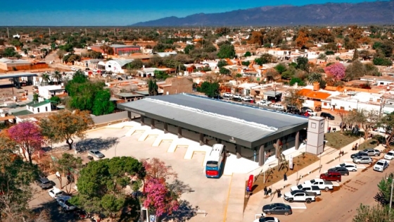 Chamical estrena terminal de ómnibus y parque solar