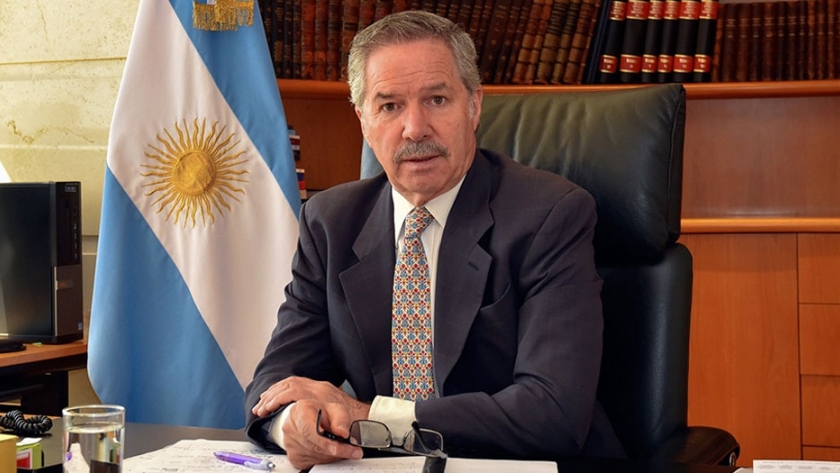 Felipe Solá: 