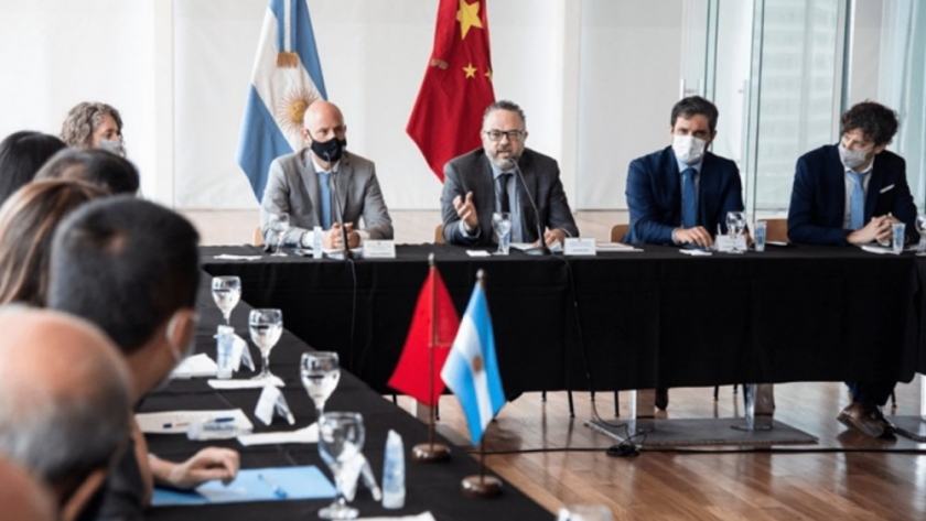 En una reunión virtual, realizaron el lanzamiento del Plan de Cooperación con China