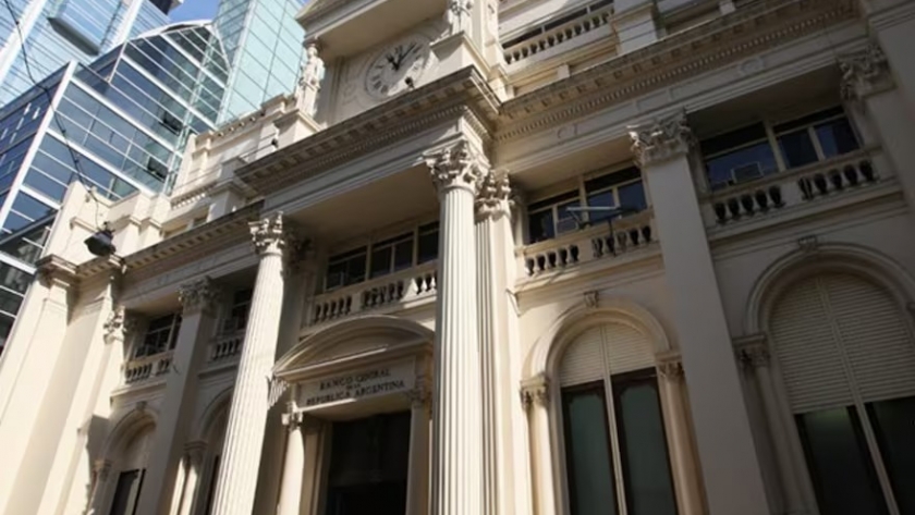 El Banco Central deja de emitir Leliq y baja las tasas de interés