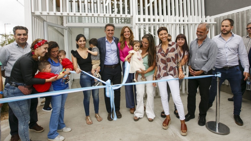 Victoria Tolosa Paz, Gabriel Katopodis y Mayra Mendoza inauguraron un nuevo Centro de Desarrollo Infantil en Quilmes