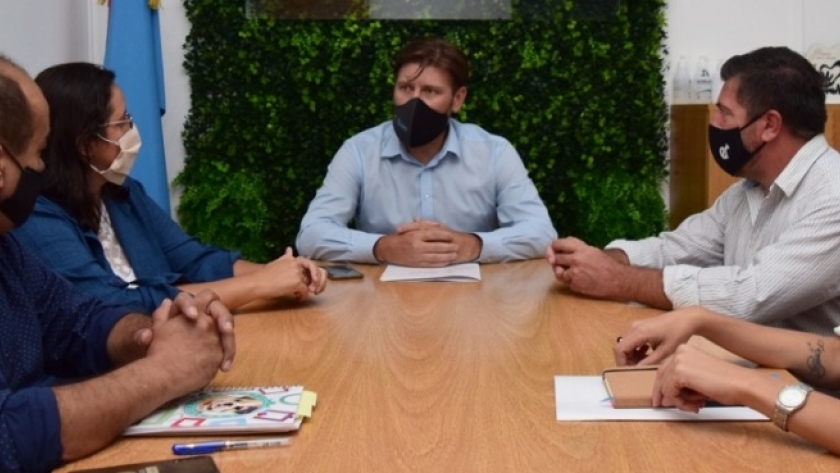 Planifican incorporar la educación ambiental en el programa de apoyo escolar del Instituto Becario