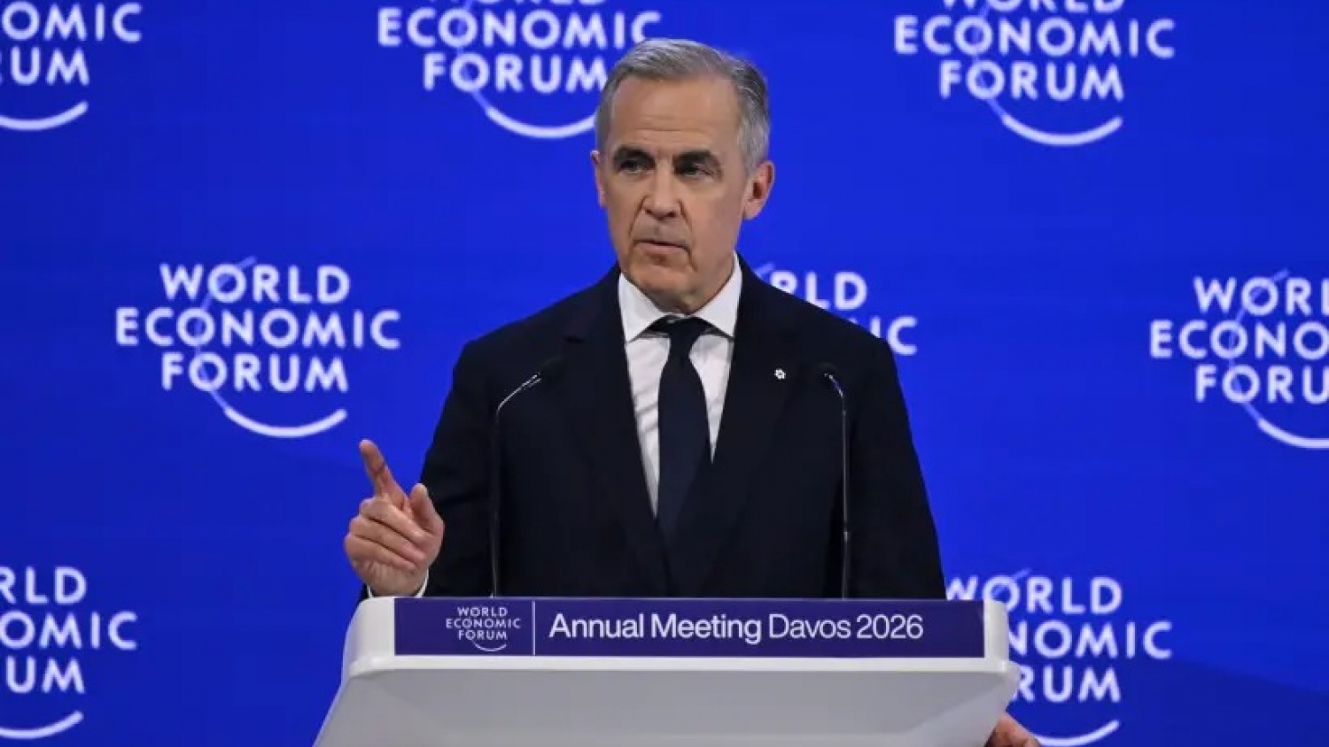 Mark Carney sacudió Davos con un mensaje incómodo para las potencias y un llamado a las economías intermedias