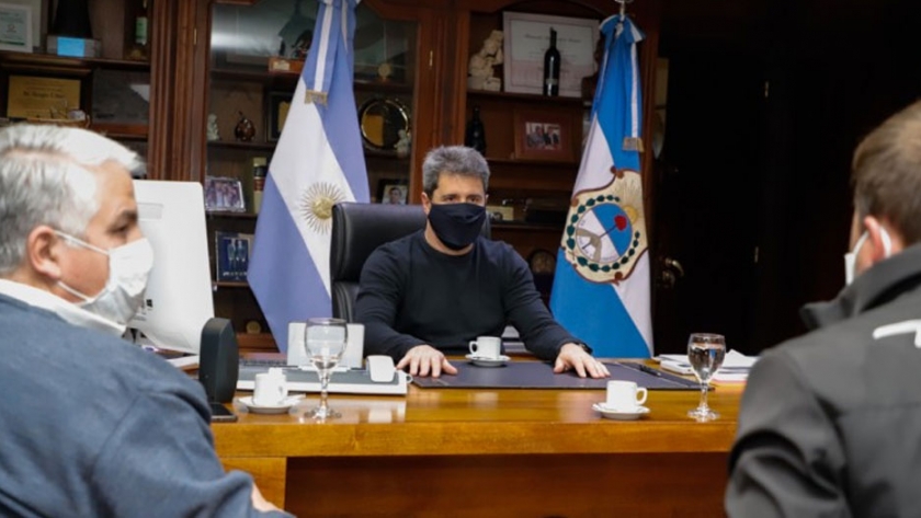 Uñac recibió a productores agrícolas de Rawson