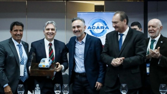 Llaryora y ACARA impulsan la industria automotriz cordobesa con una agenda estratégica común