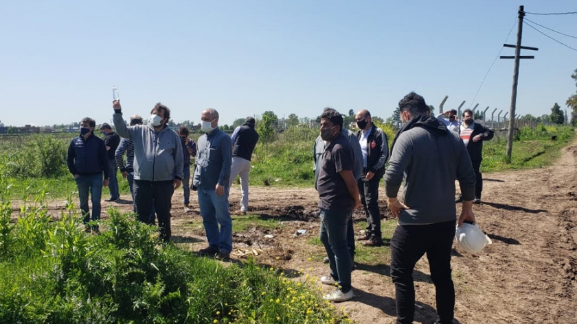 Se realizó una recorrida por el predio donde se construirá una planta de transferencia de residuos en Moreno